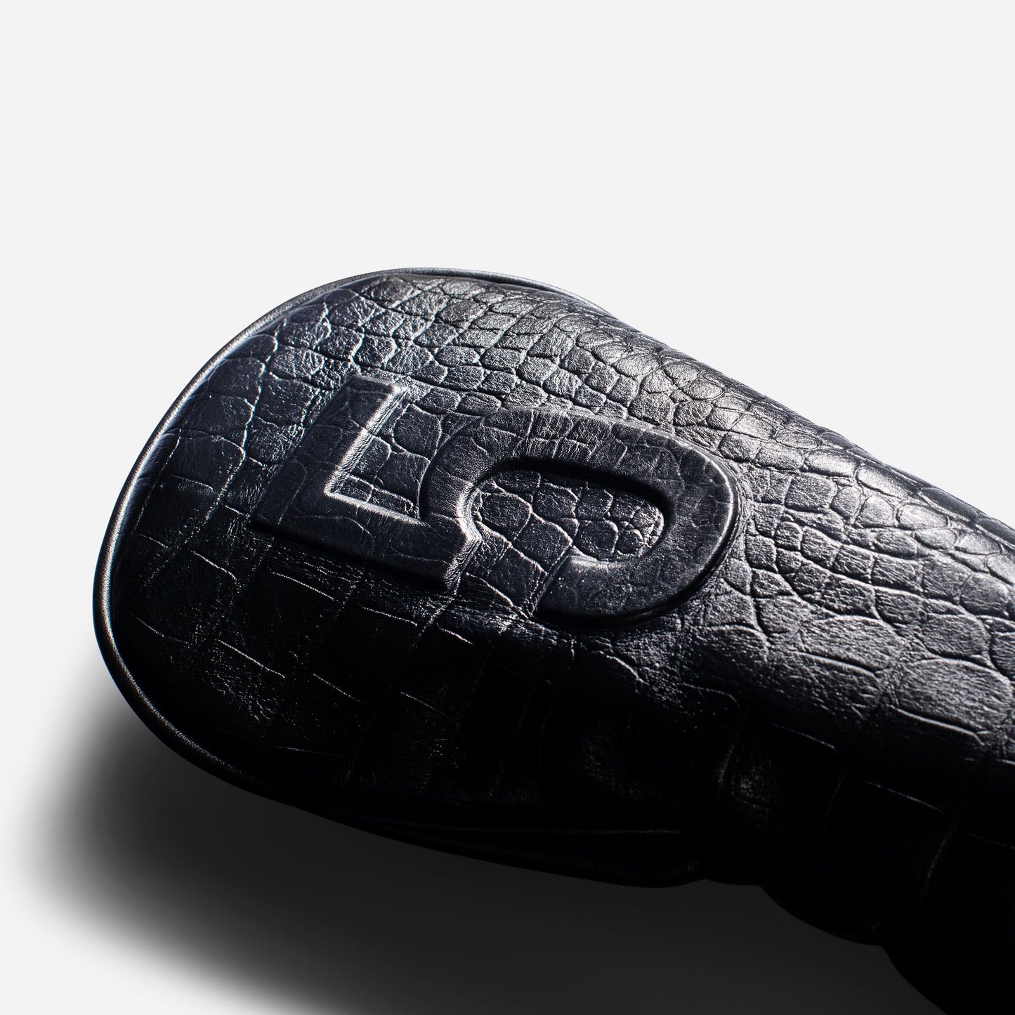 #colour_5-wood_croc black