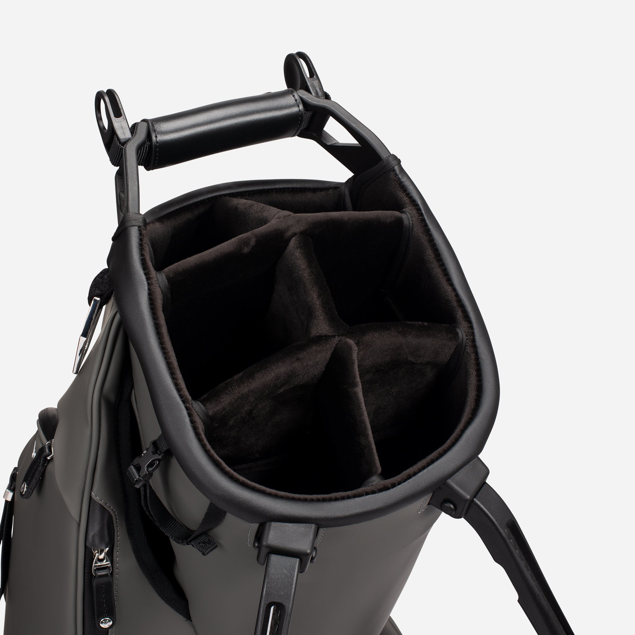 VESSEL Player V Stand in Pebbled Grey