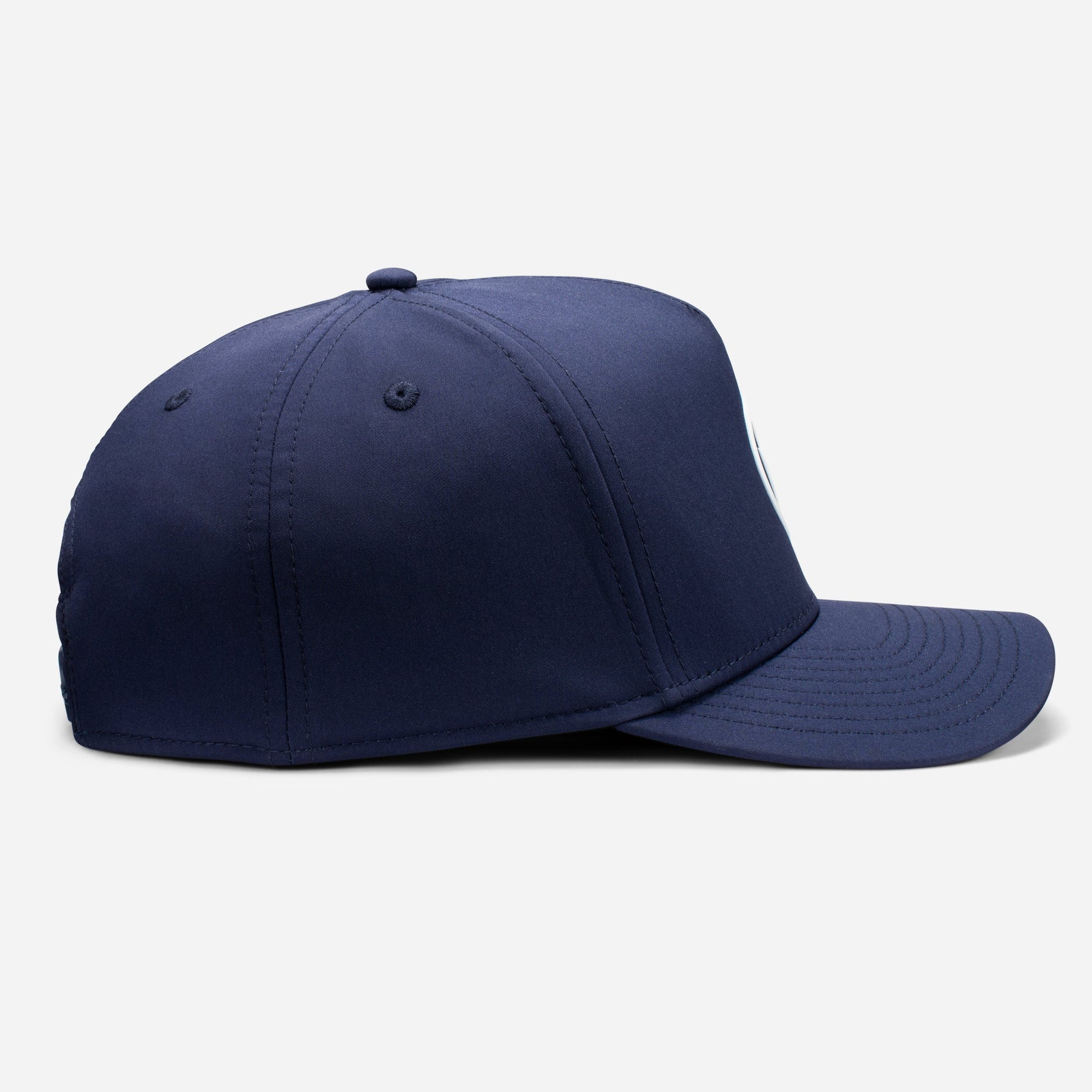 #colour_navy/white