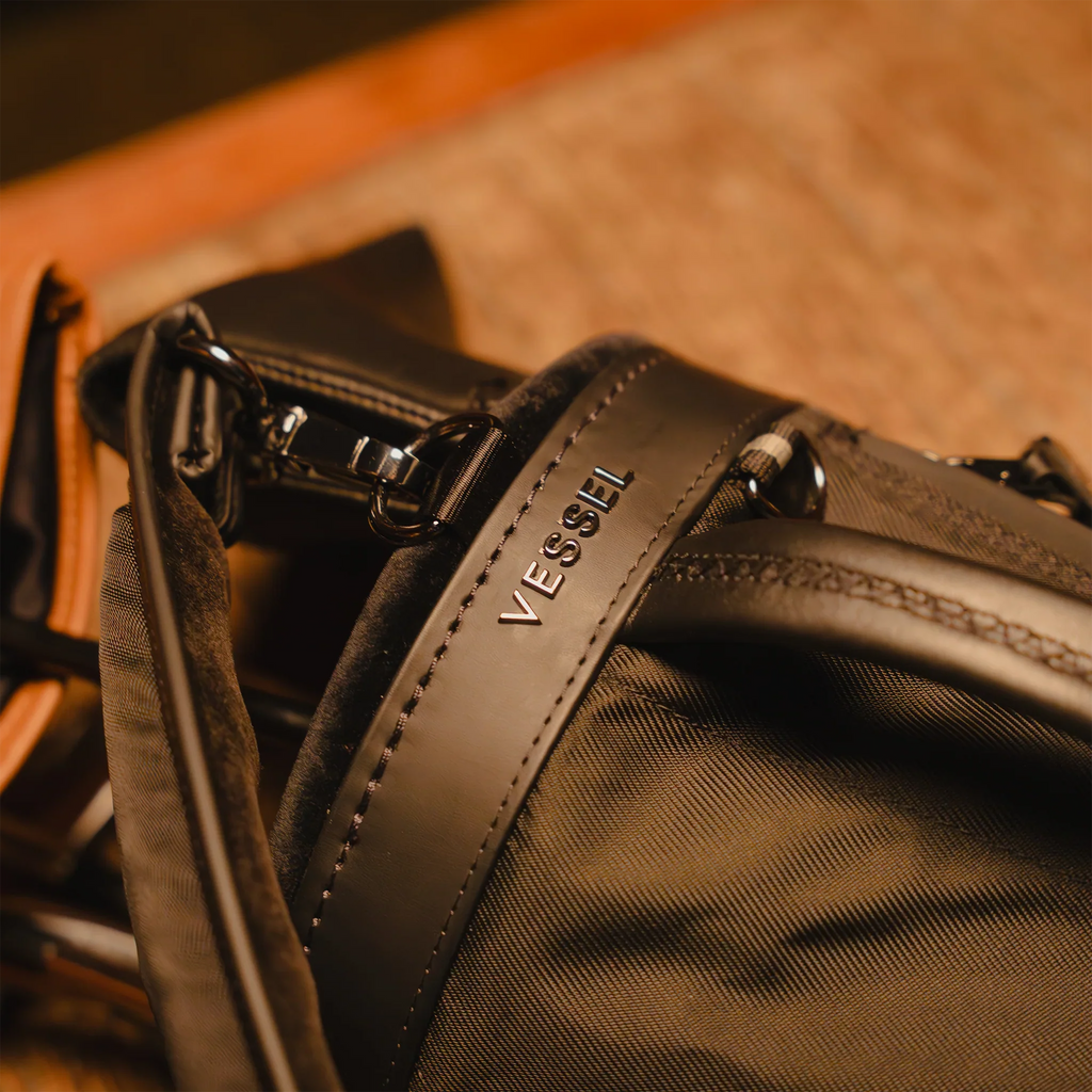 VESSEL Sunday Carry in Black